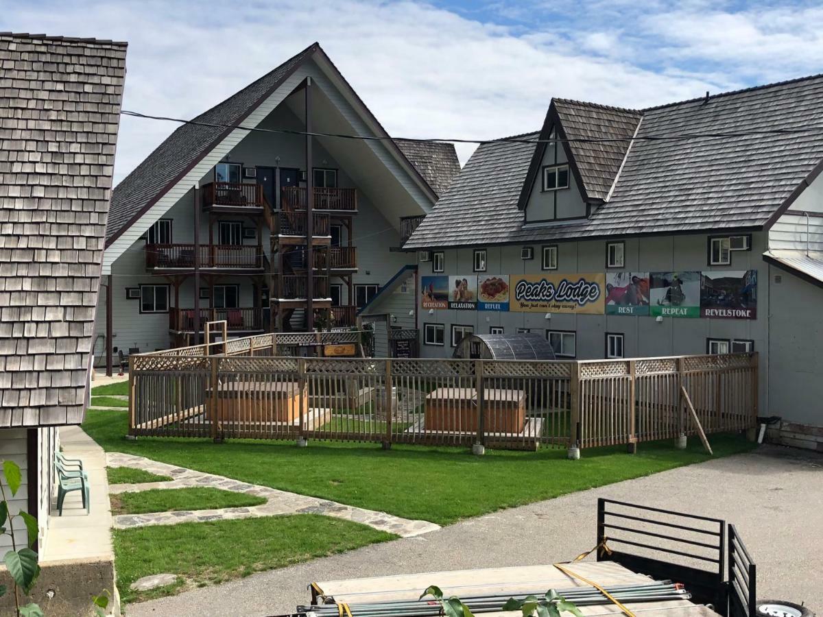 Peaks Lodge Revelstoke Luaran gambar