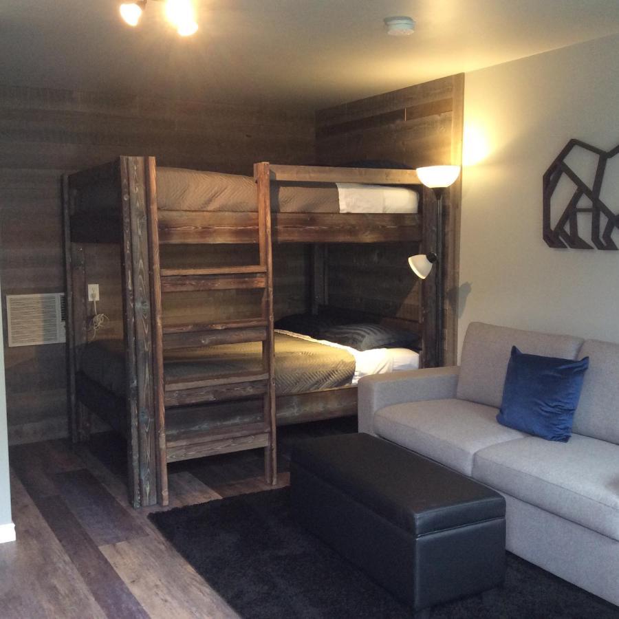 Peaks Lodge Revelstoke Luaran gambar