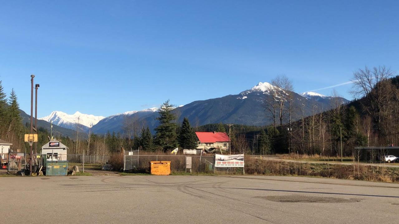 Peaks Lodge Revelstoke Luaran gambar